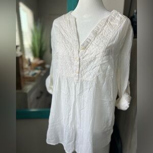 White Gap shirt L